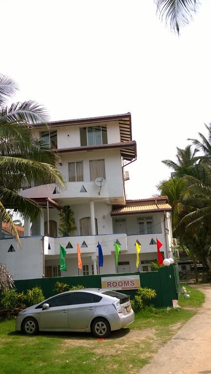 The Finz Hotel Hikkaduwa Eksteriør billede